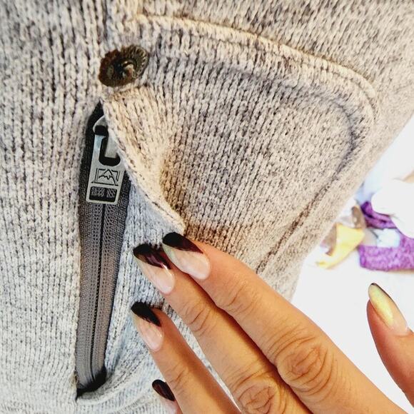 AVALANCHE GRAY ZIP JACKET WITH ZIP POCKETS AND THUMB HOLE SLEEVES SIZE SMALL - Picture 7 of 8